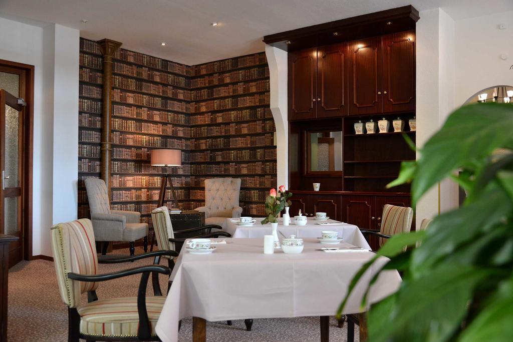 Arnimsruh Hotel Garni Lubeck Ngoại thất bức ảnh